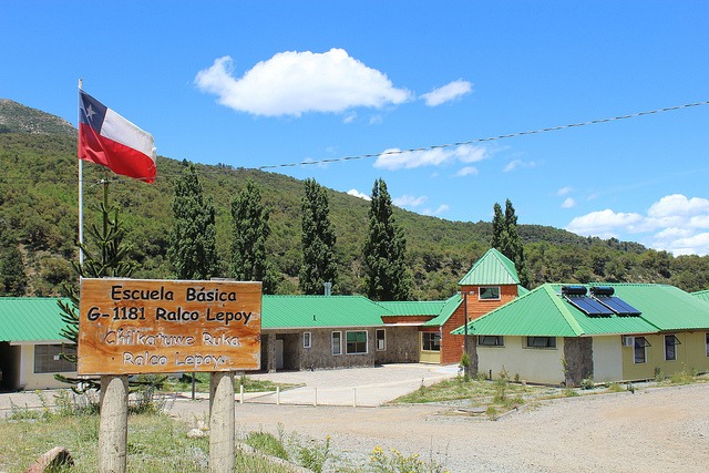 Escuela Básica en Ralco Lepoy
