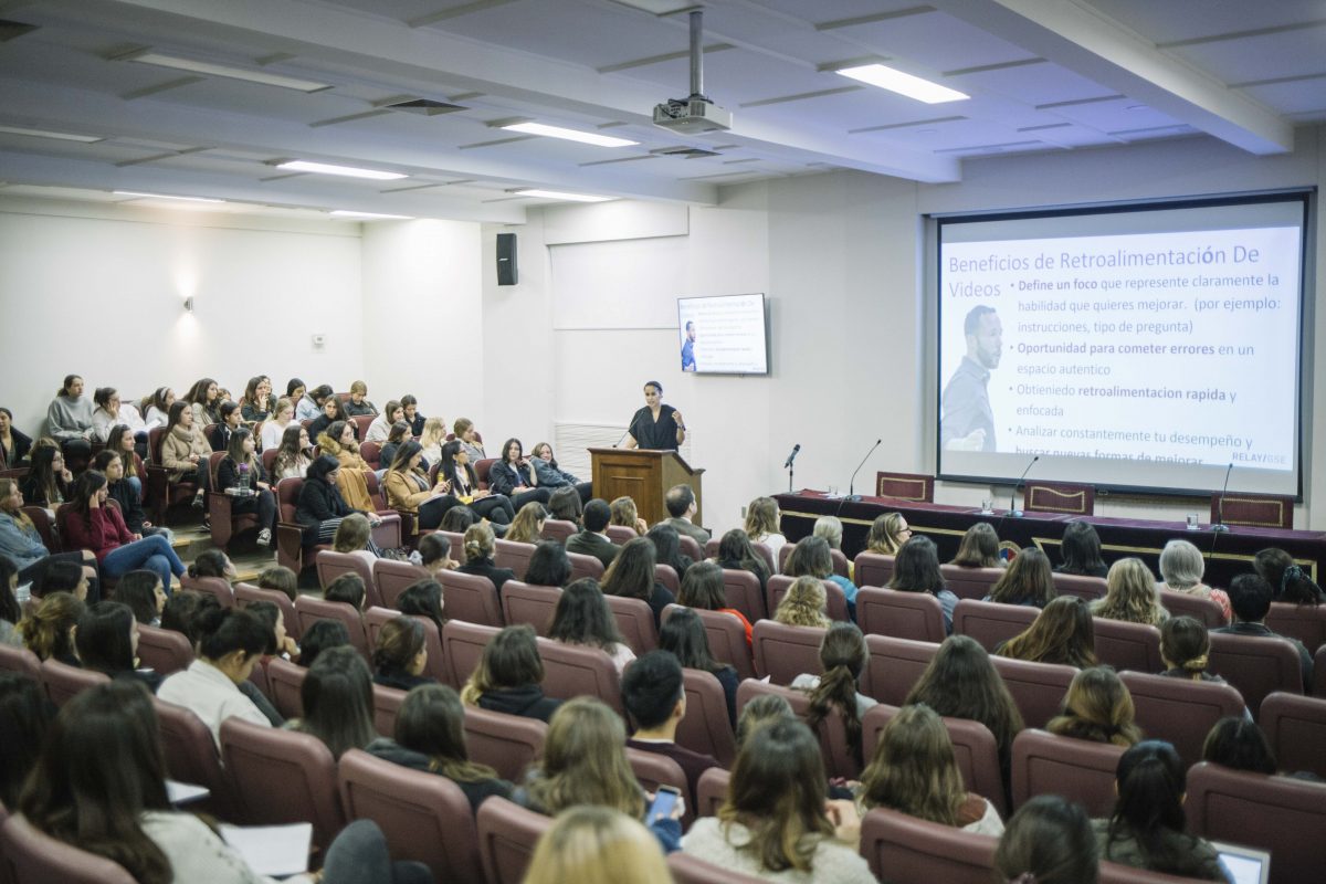 Cómo el uso del video ayuda al desarrollo docente: La evidencia muestra que la utilización del video aumenta la cantidad y la calidad de la experiencia de observación en la sala de clases.