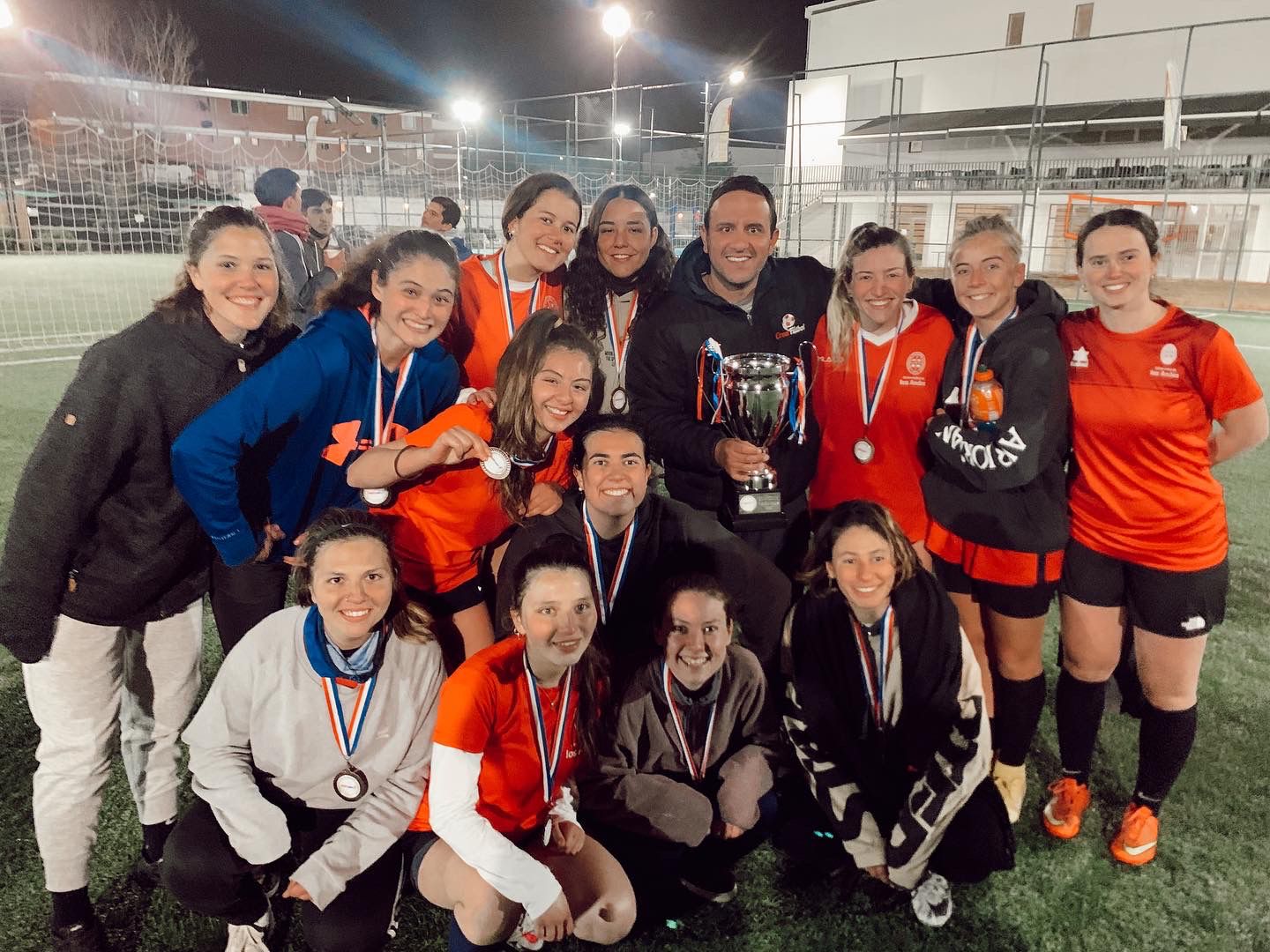 Las jugadoras de la Selección de Futbolito tras ganar el campeonato de apertura ADUPRI