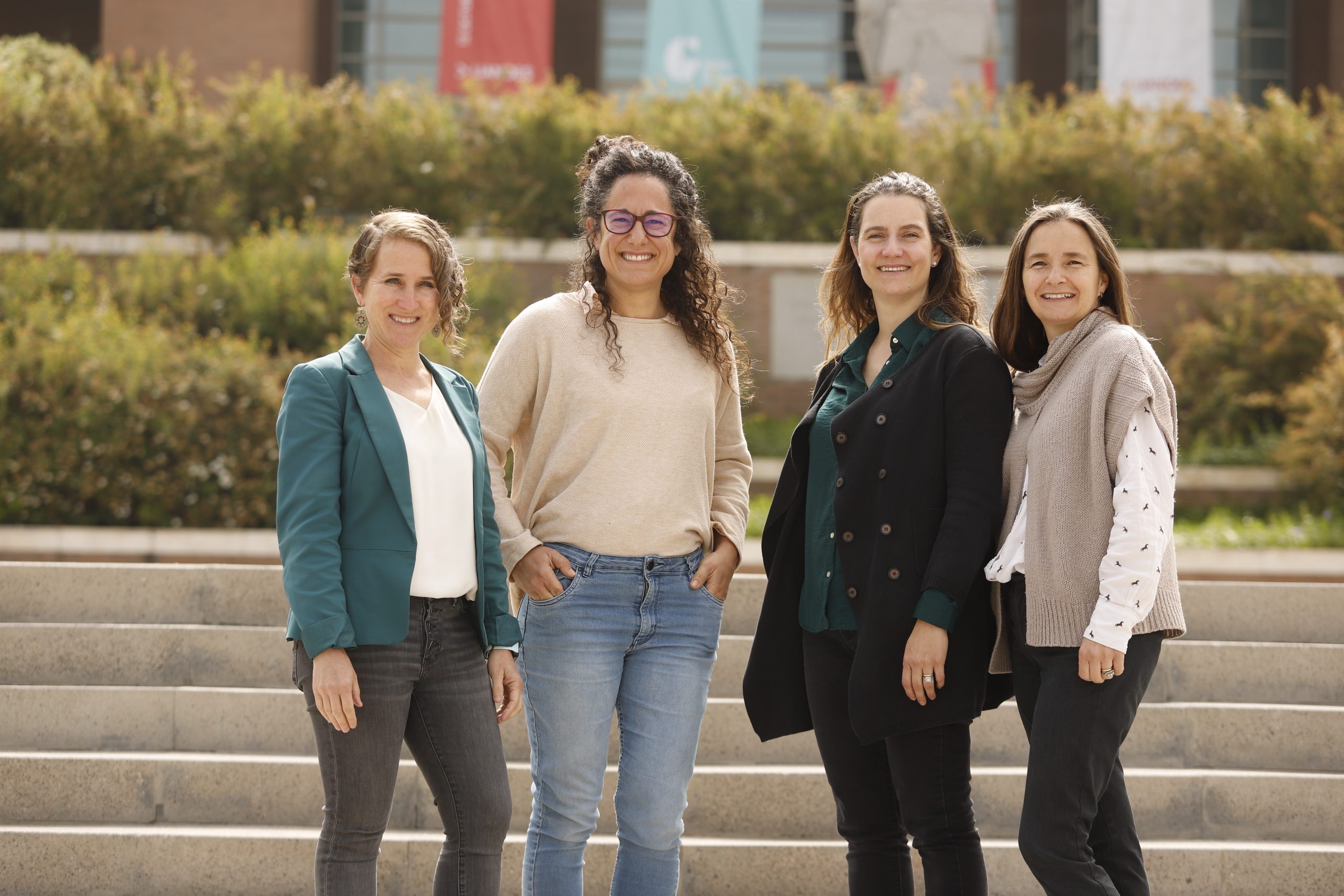 Comité de Autoevaluación de Pedagogía Básica Bilingüe Inglés/Español; Annjeanette Martin, directora de la Carrera; Trinidad Sánchez, directora de Alumnos; Luna Elizalde, jefa de Aseguramiento de la Calidad; Angélica Muñoz, jefa de Acreditación.