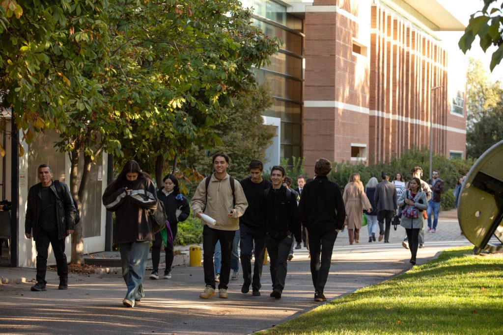 Estudiantes Campus