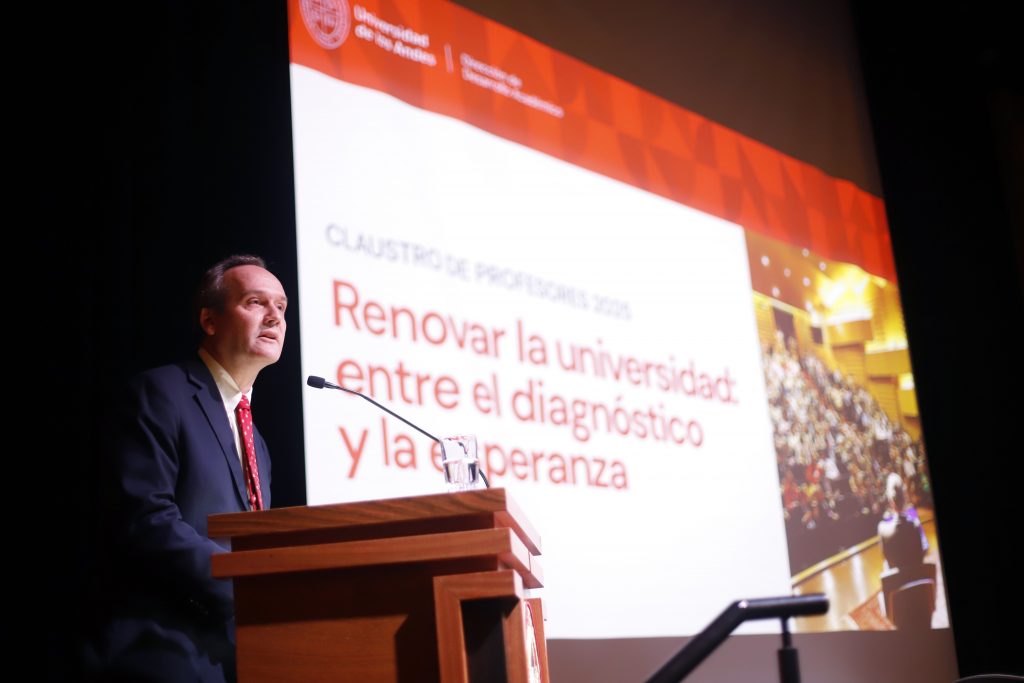 Vicerrector académico, José Miguel Simian.