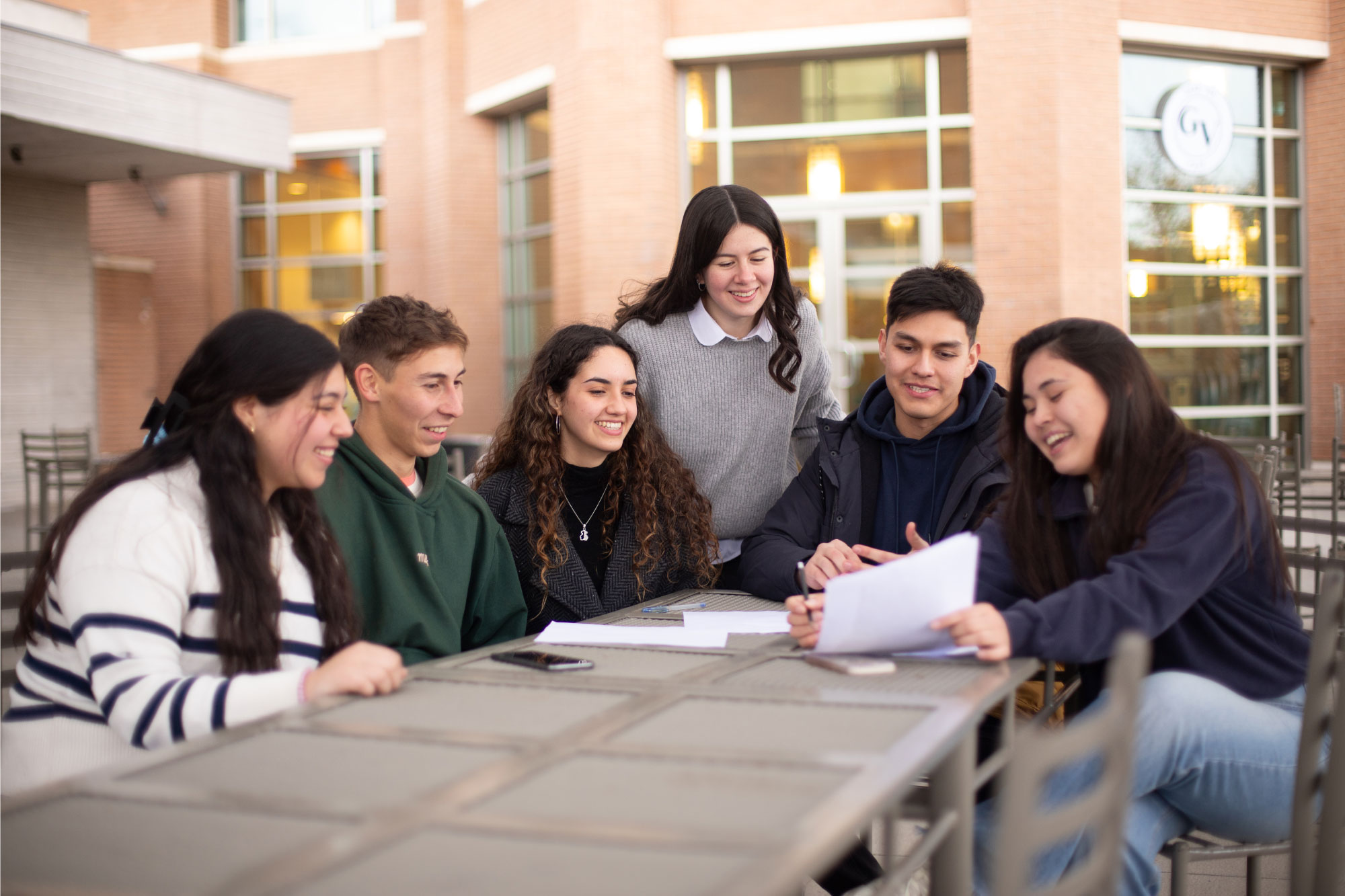alumnos giving
