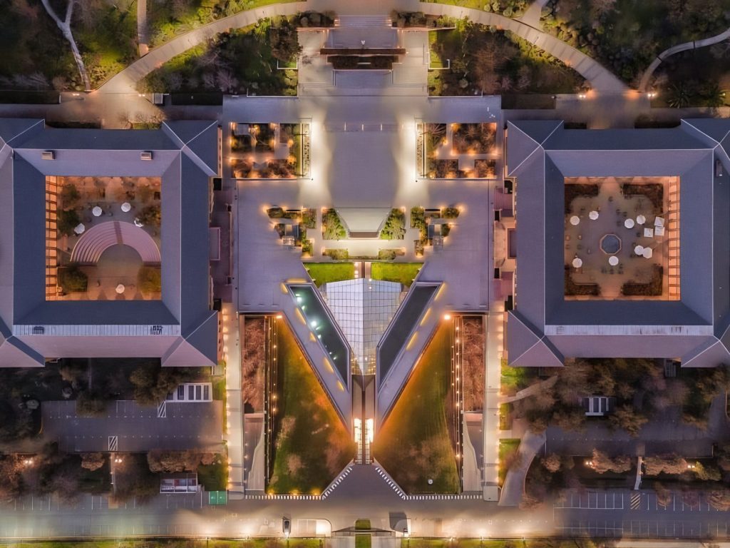 dron campus atardecer 1