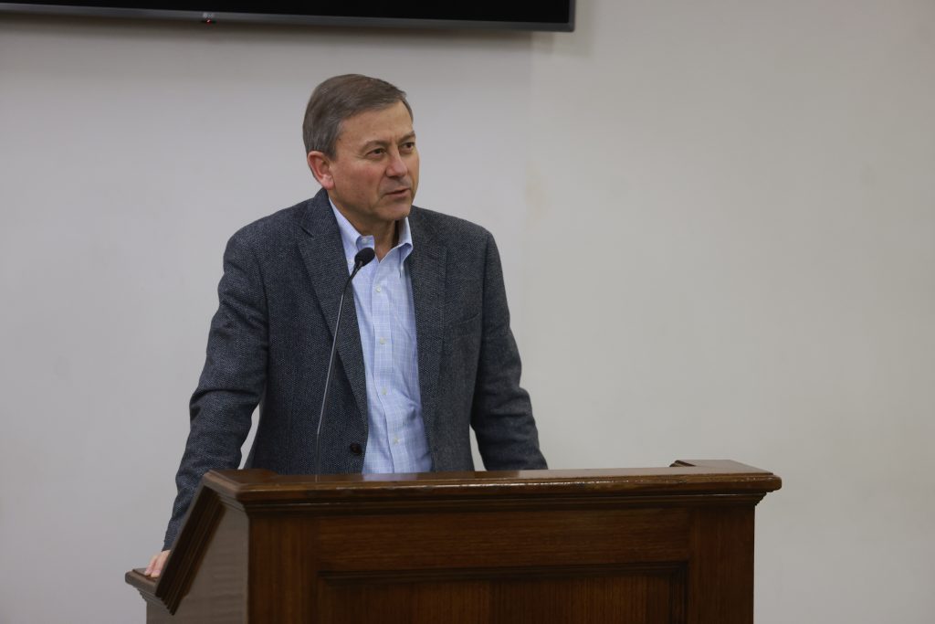 Expertos debaten en la Universidad de los Andes el rol de lo humano frente al avance de la inteligencia artificial 3 0K3A6234