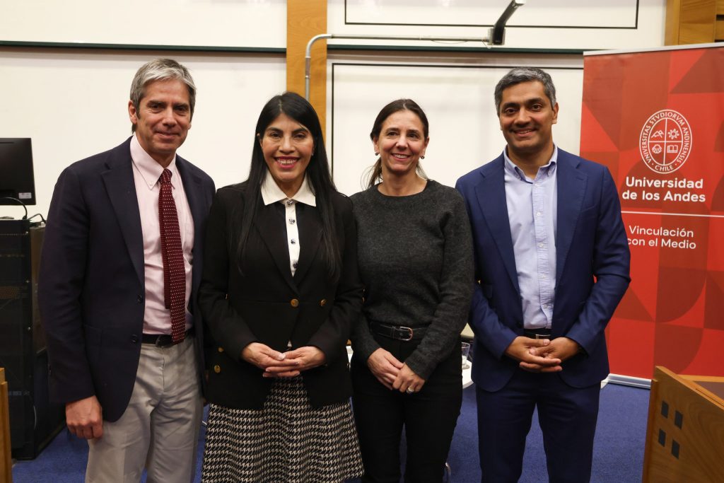 Uandes realizó la tercera jornada de la primera plenaria de la comisión de Vinculación con el Medio del CRUCH 4 0K3A7092 scaled