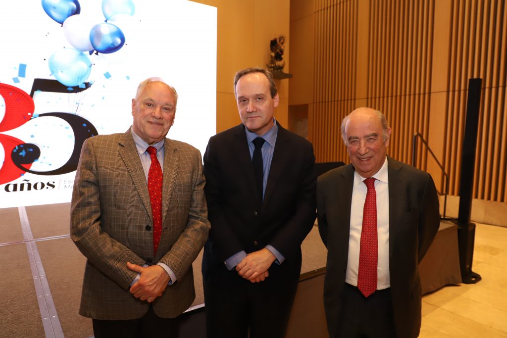 Escuela de Medicina Uandes celebró sus 35 años con una jornada de encuentro y reconocimiento 5 IMG 6446