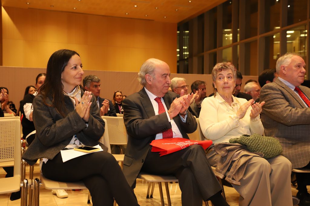 Escuela de Medicina Uandes celebró sus 35 años con una jornada de encuentro y reconocimiento 20 IMG 6498