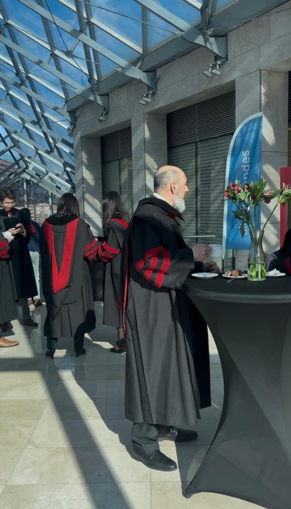 Alumni de Doctorados Uandes se preparan para la ceremonia de investidura 2026 7 WhatsApp Image 2026 08 31 at 4.56.59 PM