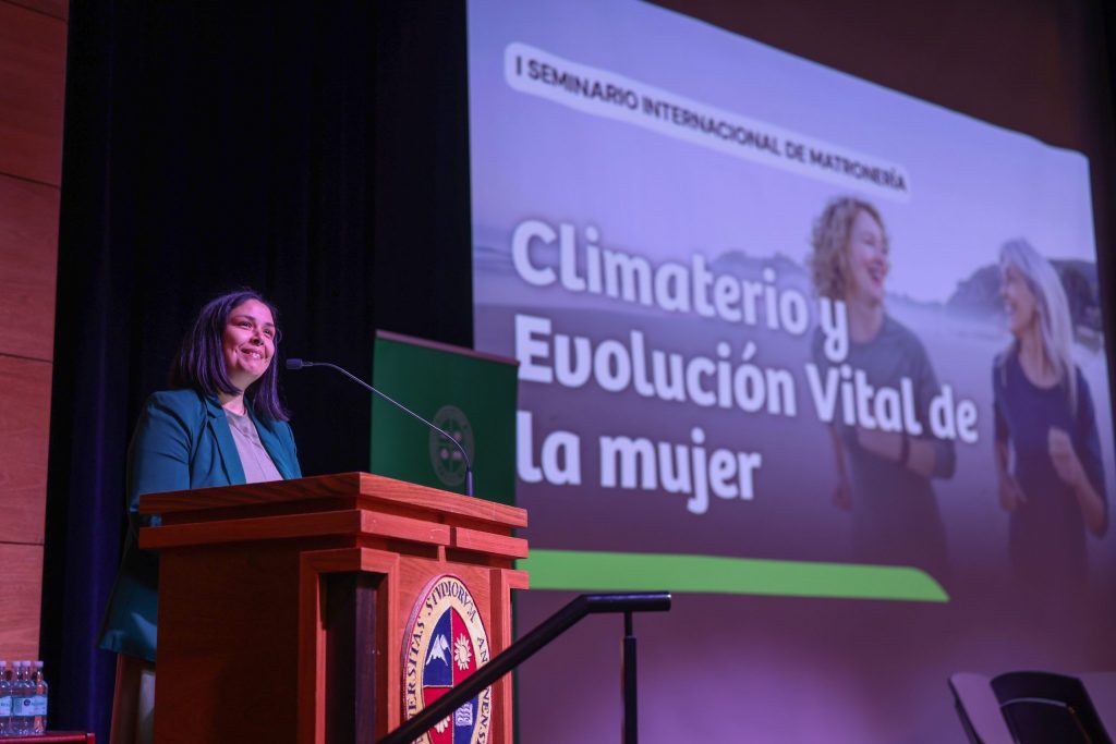 La Escuela de Obstetricia y Puericultura realizó primer seminario internacional 6 0K3A1016 scaled