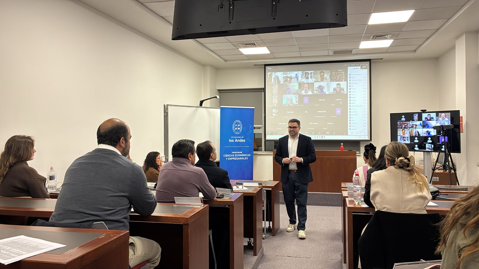 Diplomado en Inteligencia Artificial para los Negocios cierra su segunda versión y se consolida con el inicio de la tercera 5 WhatsApp Image 2026 09 07 at 5.07.37 PM 1 1