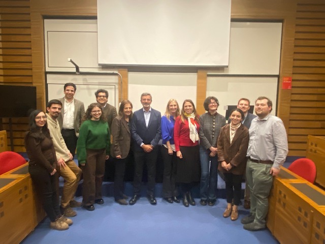 Centro de Estudios Generales realizó seminario que reflexionó sobre el papel de la historia en la educación del hombre 2 seminario