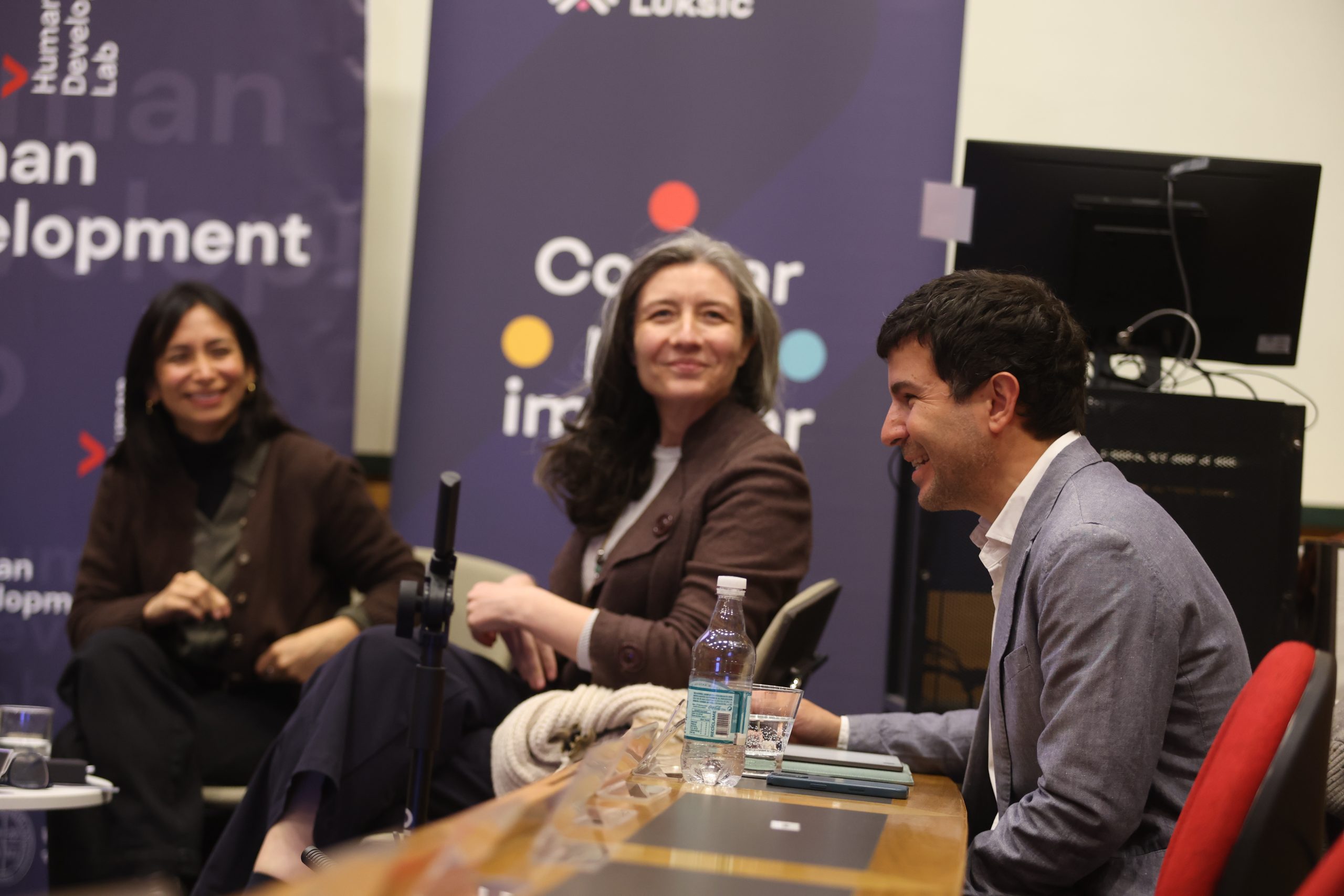 Sector público, empresas y fundaciones abordaron en la Uandes cómo ampliar iniciativas educativas con buenos resultados 7 0K3A4059 scaled