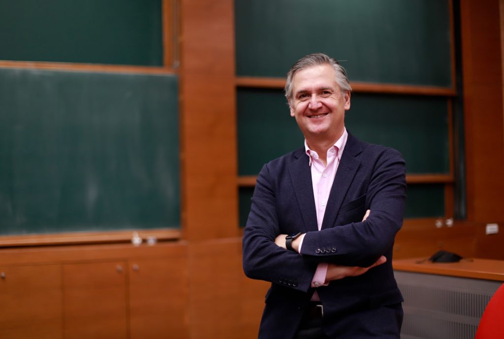 Viento a favor y deudas que se pagan hacia adelante 11 Alfredo Enrione