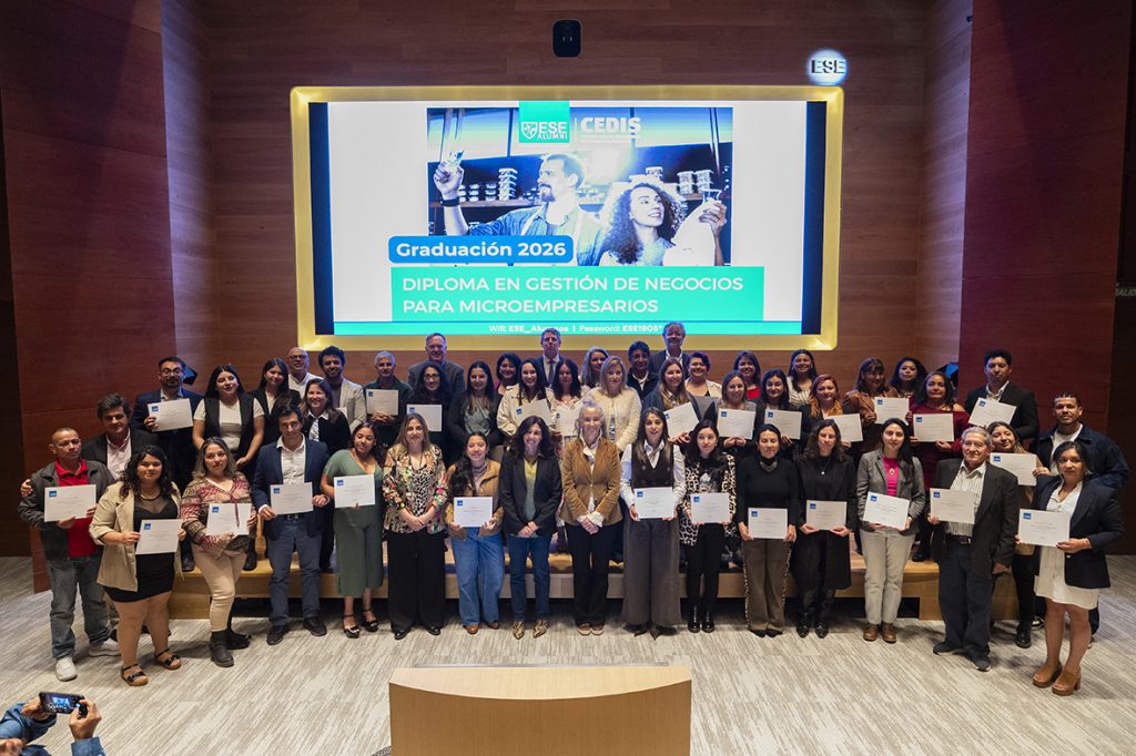 ESE celebró la graduación del Diploma en Gestión de Negocios para Microempresarios 2026 5 Graduacio╠un Microempresarios 097