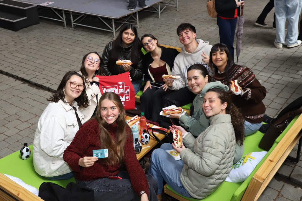 8° Giving day Uandes: Más de 4.800 personas se unieron para abrir nuevas oportunidades a los becados 12 IMG 9203