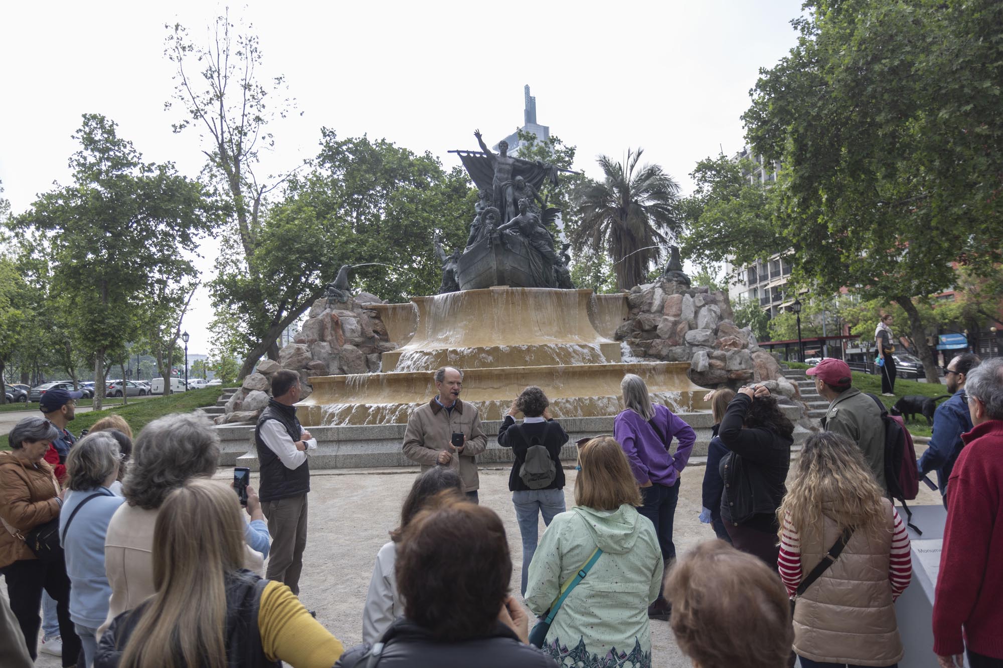 Programa Vivamos la Ciudad recorrió el Santiago del Centenario 5 MG 4312