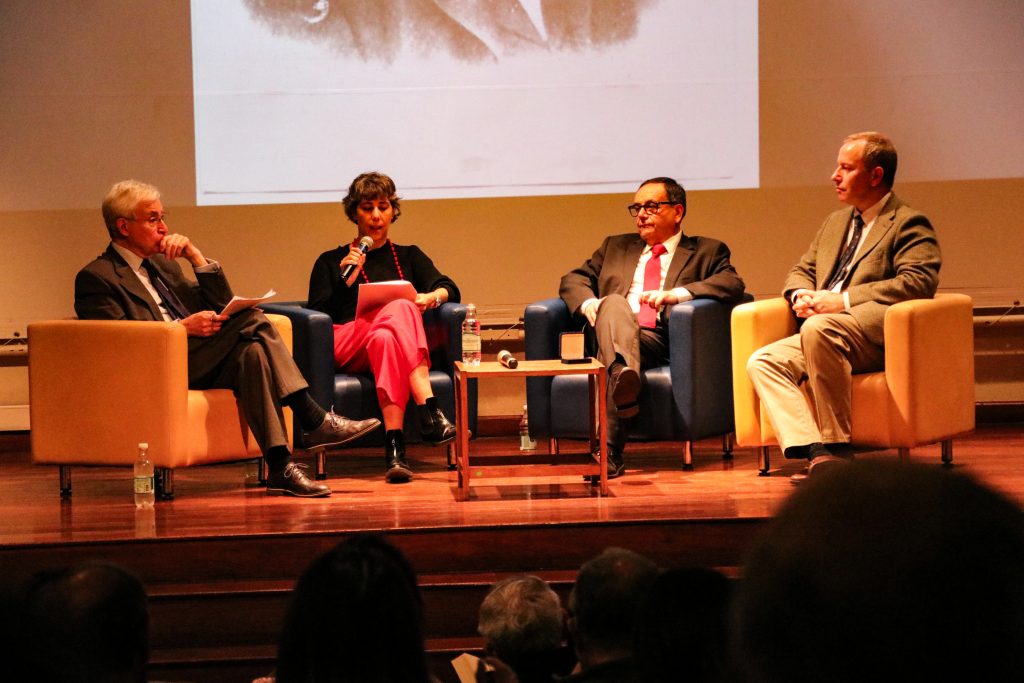¿Quiénes somos chilenos? La investigación Uandes que revela una historia poco conocida del Registro Civil 2 Presentacion libro quienes somos chilenos SAmerica BN JG 19102026 06