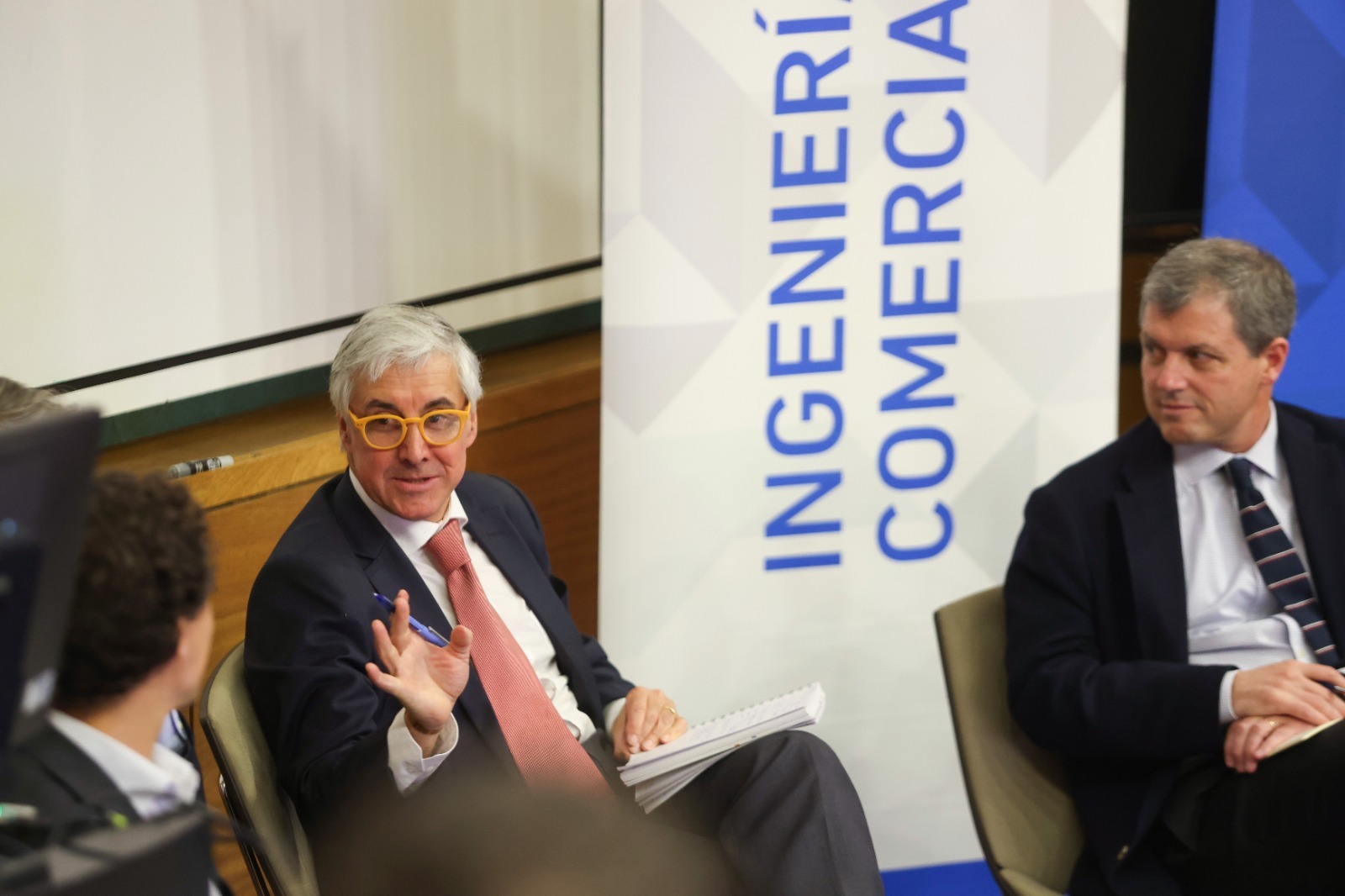 Fonavi en debate: Exministro de Economía, CChC, Santander analizaron sus efectos en el acceso al crédito hipotecario 4 WhatsApp Image 2026 10 08 at 12.14.01 PM 5